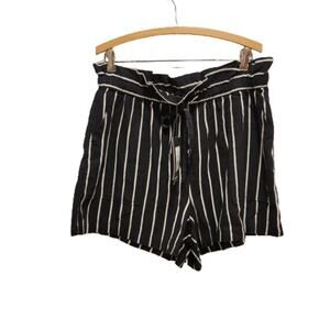 NWT Short Linen Blend Paper Bag Waist Black White Stripe Large Who What Wear 072